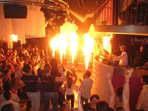 pasteur sono - dj club - evenementiel club - les flames au krys club